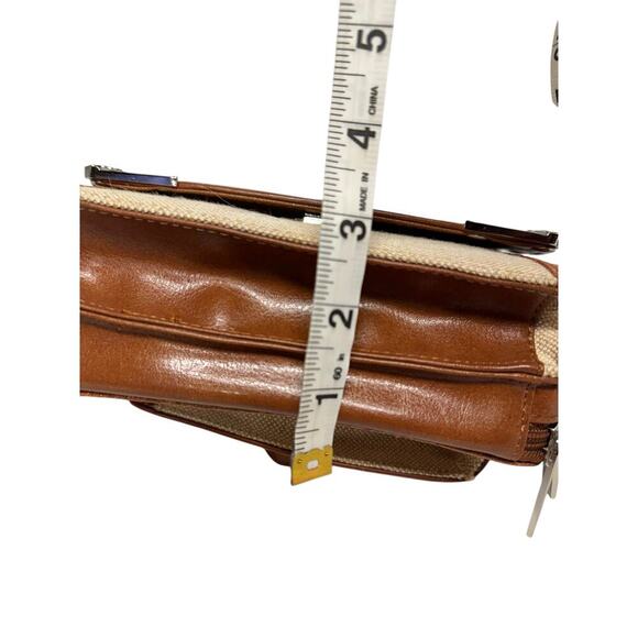 New With Tags
Coldwater Creek Leather/Jute Crossbody Multi Pocket Purse - Picture 13 of 16